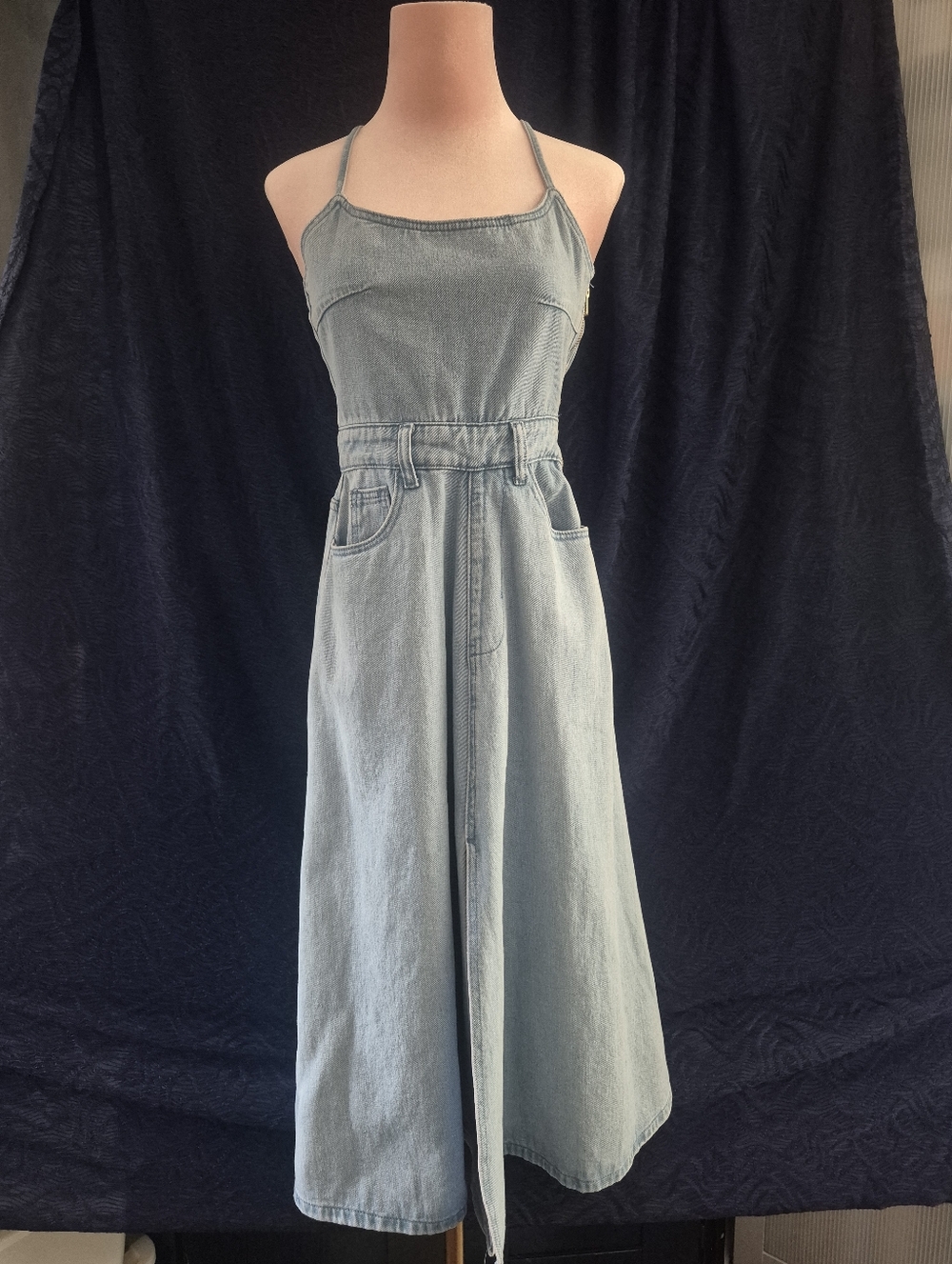 NWT - Light Wash Denim Halter Lace-Up Back Midi Dress - Summer - XS - Picture 6 of 11